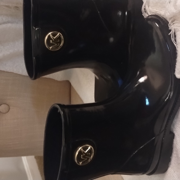 NWOT Michael Kors Benji rain boots - Picture 1 of 4